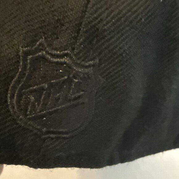 Edmonton Oilers NHL Official NewEra 59fifty Black and white Hat Wool Size 7 1/4 - Picture 3 of 9